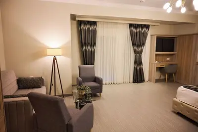 Image de Famissi Suites 4