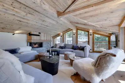 Image de Appartement duplex à Val d'Isère, sauna, cheminée, 4 chambres en suite, parking, pour 8 personnes