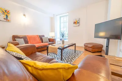 Image de Centrally Located Nottingham Gem | Pass The Keys