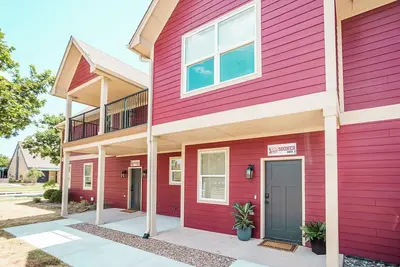 Image de The Red House - Sooner Side - Closest you can get to Stadium and Greek Row
