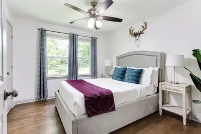 Image de 3-bedroom bungalow 10 minutes from Midtown Atlanta