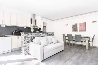 Appartement avec balcon - Buttes Chaumont