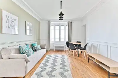 Appartement Vue sur Tour effeil Defense