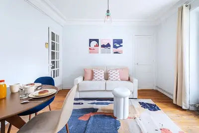 Image de Blue and pink flat next Montparnasse