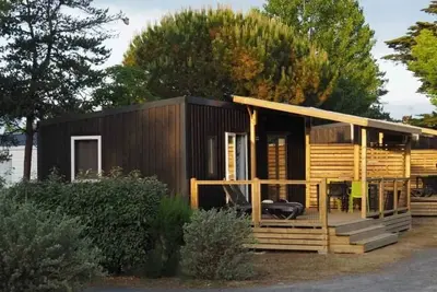 Image de Camping 4 étoiles - Piscine  - cbgcb0f