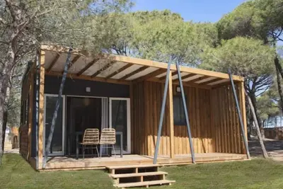 Image de Chalet 4 étoiles - Piscine  - cbgcb0g