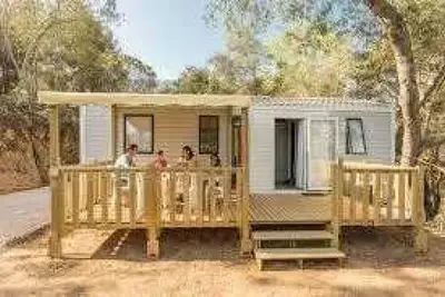 Image de Camping 3 étoiles - Piscine - eebeae