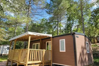 Image de Camping 3 étoiles - Piscine - cca0ge0