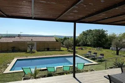 Image de Les Lauriers Roses - Maison climatisée avec piscine