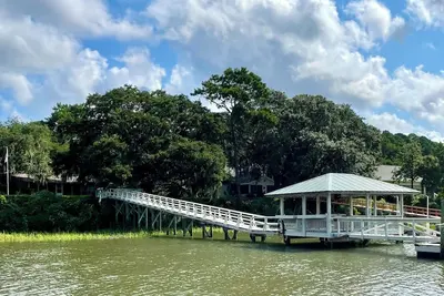 Image de Bailey's Landing Deepwater Oasis