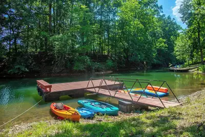 Image de Beautiful Updated Clemson Lake House - 4 Miles from Downtown Clemson and the Stadium