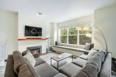 Image de Townhome | Bbq | Private balcony | Cable Tv