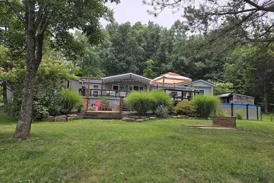 Image de Charming 4-bedroom house with WiFi and Ac in French Lick with country setting