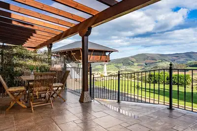 Image de Appartement 'R De Alborada Del Eo' avec vue sur la montagne, terrasse privée et Wi-Fi