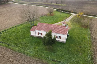 Image de Maison de vacances 'La Grande Métairie' avec terrasse privée, jardin privé et Wi-Fi