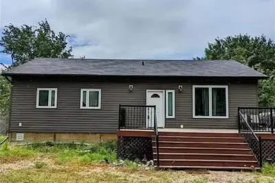 Image de Modern, Upscale Cabin Retreat - Delaronde Lake, Sk