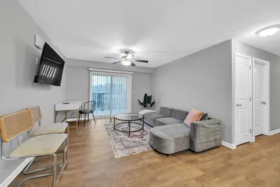 Image de Stonecrest 910, 2Bd Apt I Free Parking I Pool