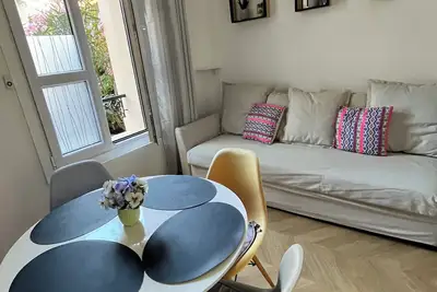 Image de Appartement confortable au pied de la station du Rer, 10 min de la Gare de Lyon