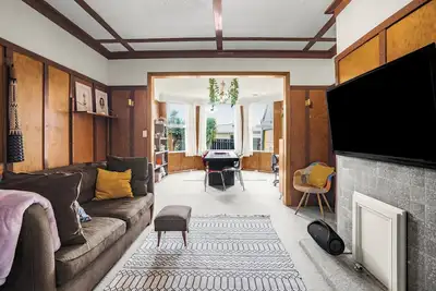 Image de Large family sized pet-friendly accommodation with backyard in Miramar, Wgtn