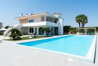 Image de Villa Mar Mar con piscina by Wonderful Italy
