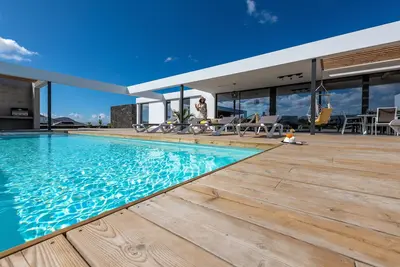 Image de Villa Ventura - Moderne Villa mit Pool für 10 Personen