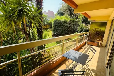 Image de Bel appartement ensoleillé avec balcon à Nice
