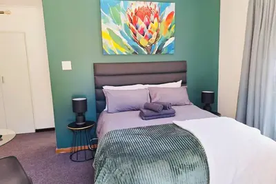 Image de Dee-Ones at Napier, Self Catering with pool, 2 min from Durbanville Winelands