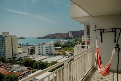 Image de 3 min to beach apartment, ocean view, terrace, big pool, and Ac in Santa Marta
