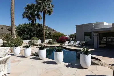 Image de Desert Park ~Pool~Jacuzzi~Ev Charger~Luxury
