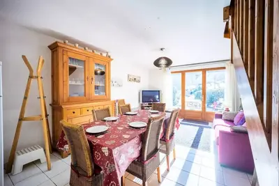 Image de Appartement 8 personnes Ă Genos Proche lac Wifi
