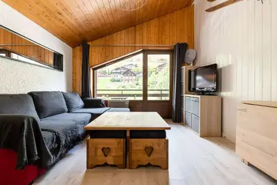 Image de Ausgezeichnete Wohnung 4 Personen renoviert im Zentrum von Grand Bornand