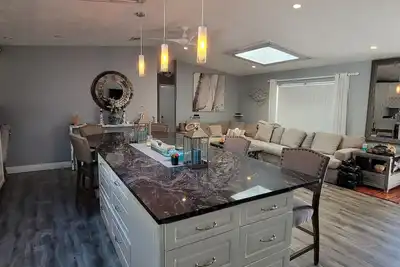 Image de Oasis! Has Great Reviews! Heated Pool, Bocce Court, Close to It All!
