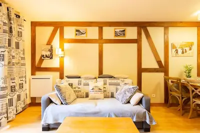 Image de Appartement centre-ville avec piscine et sauna
