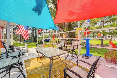Image de Cozy Cottage w/ Deck, 9 Mi to Downtown Beaufort!
