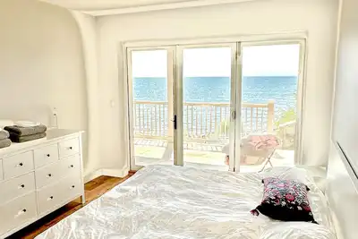 Image de Whale Watching Waterfront Apartment! Cozy & Private (Sleeps up to 4)!
