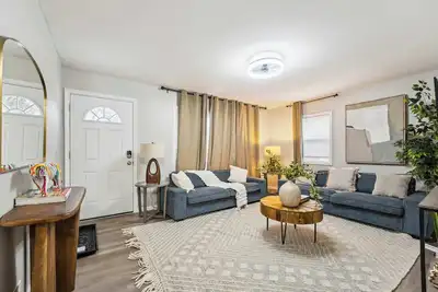 Image de 4br Family Home - Prime Location | Lcp Collection