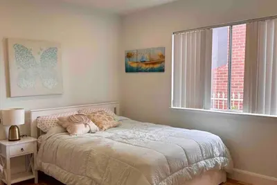 Image de Fabulous 2-bedroom house with WiFi in East Palo Alto