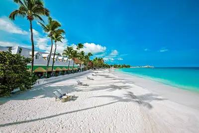 5min Walk to the beach/Sunset & Ocean views/Stylish Villa
