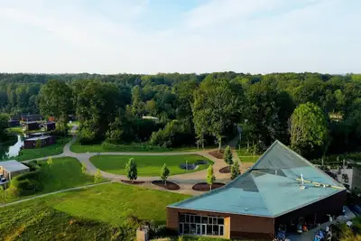 Image de Belvilla Grand Manoir dans un endroit calme