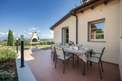 Image de Maison de vacances privée avec climatisation, Wifi, vue panoramique, parking, près de Florence