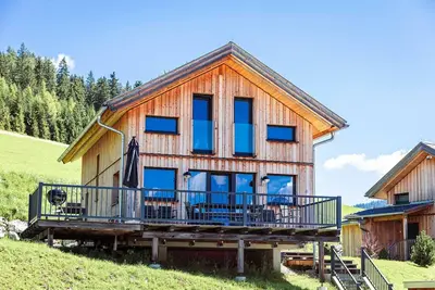 Image de Chalet supérieur près des pistes de ski