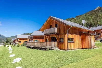 Image de Magnifique chalet avec bain à remous extérieur