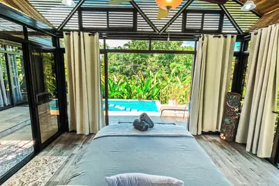 Image de 5 min to beach-private pool-great for couples