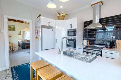Image de Central Villa | Walk to Cbd & Thermal Attractions