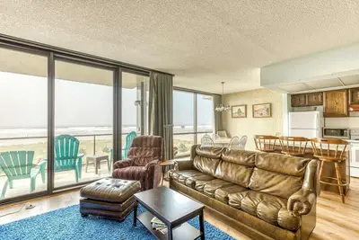 Image de Sand & Sea (304) Retro Chic - Beachfront Retreat