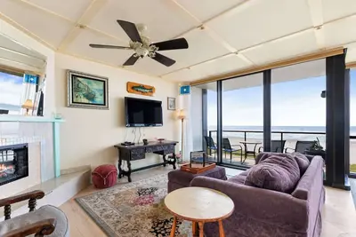 Image de Sand & Sea (608) Penthouse Paradise: Spacious Top Floor Oceanfront