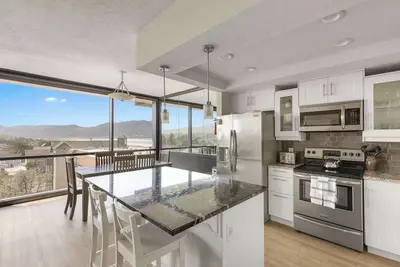 Image de Sand & Sea (614) Tillamook Vista  – Top-Floor Lux