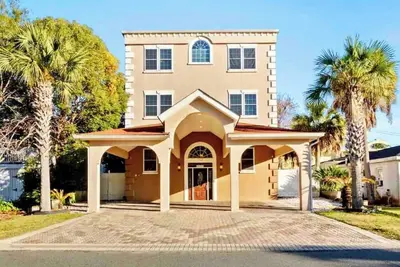 Unique 7br Entire Home With Private Pool