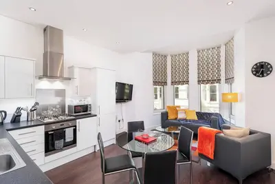 Image de Strathmore House Apartments; One Bedroom Apt