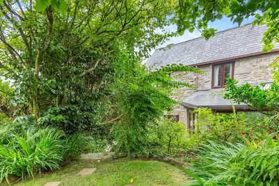 Image de Kernyk Cottage - Deux Chambres Maison, Couchages 4